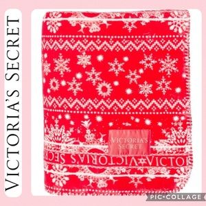 Victoria’s Secret PINK Throw
